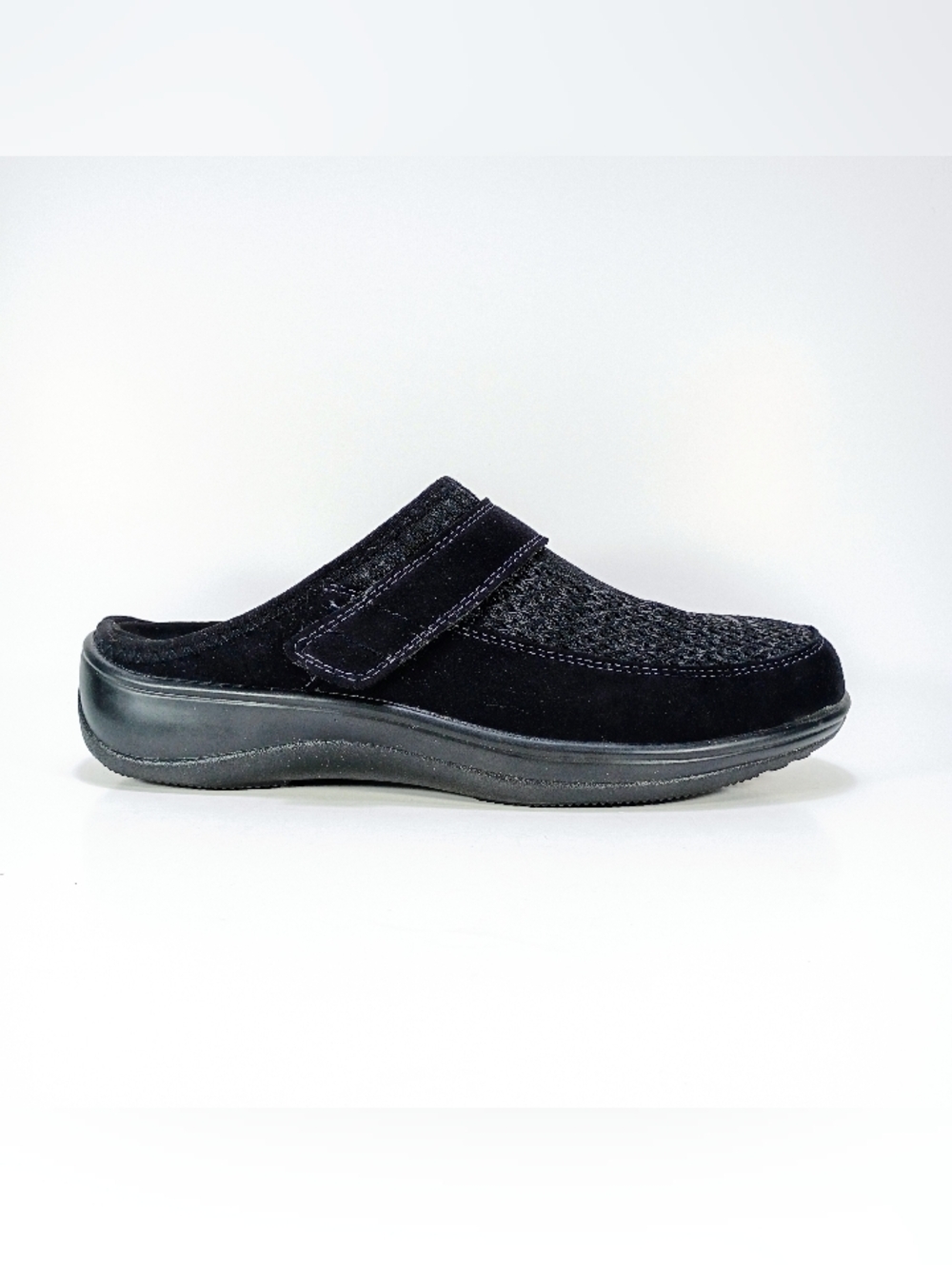 Orthofeet Louise Womens 7 Black Slip On Walking Shoes Mules Model 736